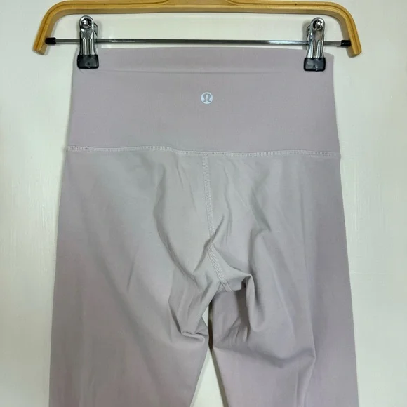 Lululemon Wunder Under High-Rise Tight *Snow Washed 28"
Washed Antoinette - Picture 8 of 9